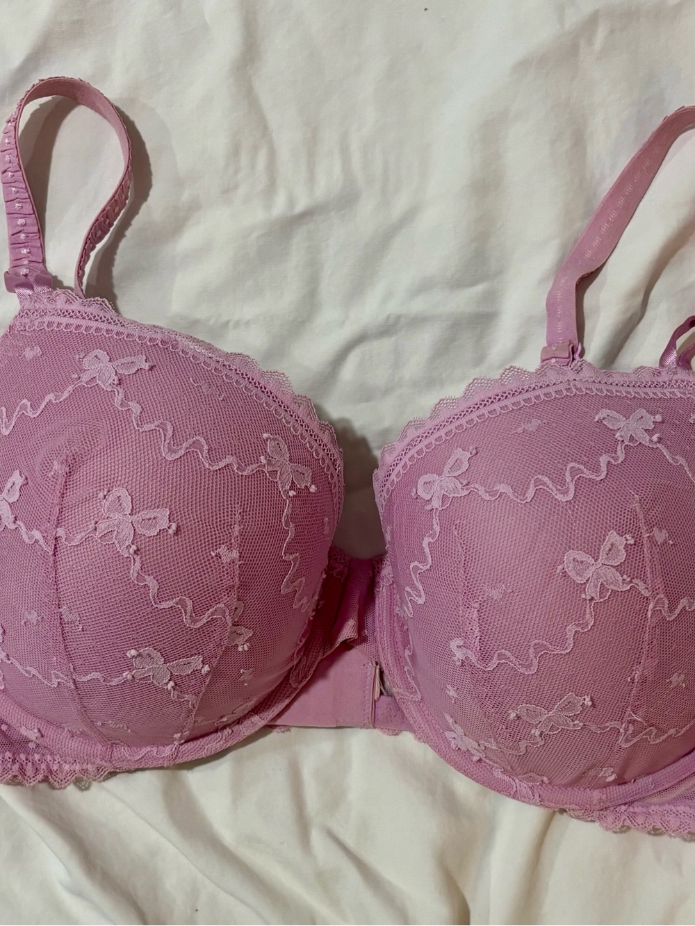 Victoria’s Secret Lavender Lace Embroidered Underwire Bra